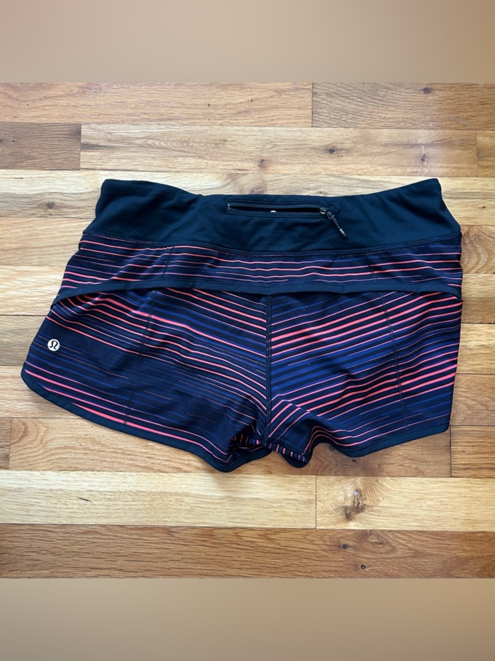 lululemon athletica Classic Speed Shorts Low Rise Black Multi Lined Zip Pocket - Picture 3 of 7